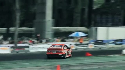 Formula Drift Singapore 2010 F1 Flyer Pit 