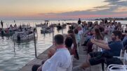 Във Венеция се появи плаващо кино (ВИДЕО)