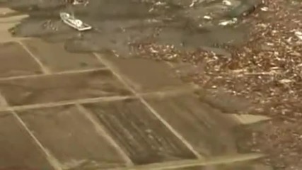 Цунами В Япония 11.03.2011 