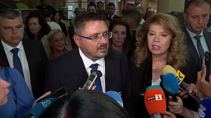 Илияна Йотова обяви кой се кандидатира за неин вицепрезидент