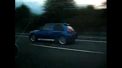 На магистралата с Renault 5 Gt Turbo