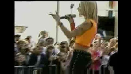 Britney Spears - Lucky(live at Today Show 30.06.2000)