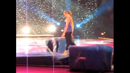 Nastia Liukin performs at 2009 Skating & Gymnastics Spectacular 