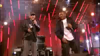 Eminem Performs - We Made You [високо качество0!!]