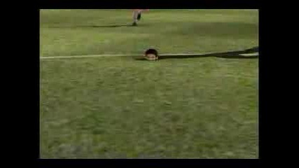 Най - смешният бъг на Pes 2010 !!! 