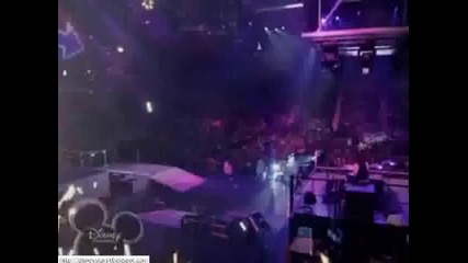 Hannah Montana_miley Cyrus Bobw 2d concert Part 5(dl)