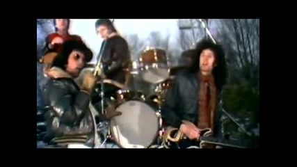 Queen - We Will Rock You (official Video)