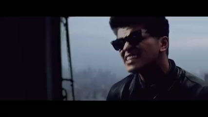 Bruno Mars Ft. Eminem & Royce Da 5'9 - Lighters