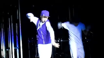 Justin Bieber - Run Away Love наживо в Paso Robles 21.07.2010 