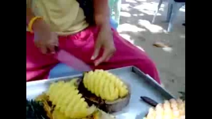 Как да разрежем ананас