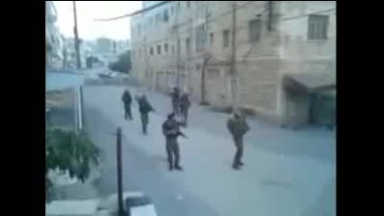 танцуващи войници в Израел 