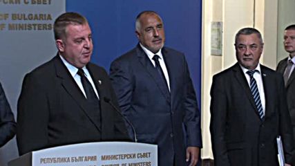 Каракачанов: Ще успокоя колегите от БСП - правителството е стабилно