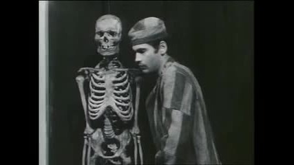 Българският сериал На всеки километър - Първи филм (1969), 11 серия - Възкръсналият мъртвец [част 3]
