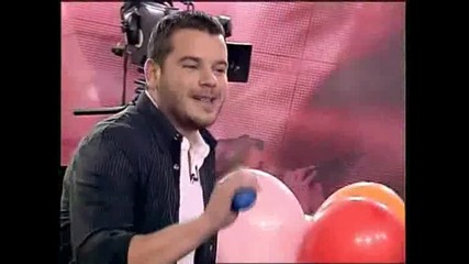 Music Idol 2българската Риана забавлява журито с глас като... хелий..