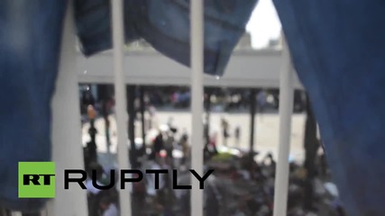 Унгария: Емигранти и бежанци протестират на гара Келети в Будапеща