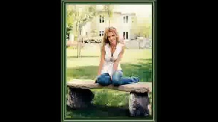Brirney Spears - Photo - Nicole Sherzinge