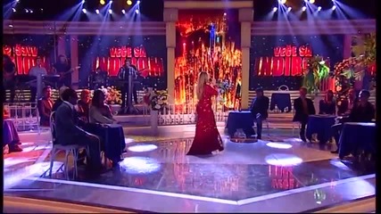 Indira Radic - Sta ce zena sama u kafani ( Tv Grand 2014 )