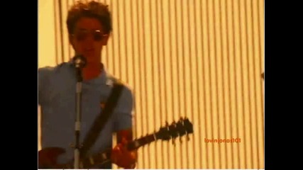 Jonas Brothers - Set This Party Off