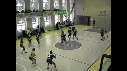 Луда волейболна забивка в Литва