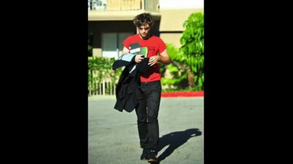 Robert Pattinson [so Hot] ..