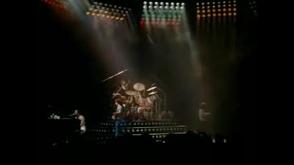 Queen - We are the champions live