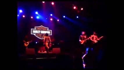 Heavy Metal Kids with Phil Lewis - The Cops Are Coming, Live in Croatia