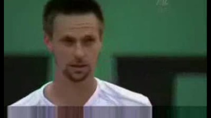 Фен атакува Федерер по време на мач