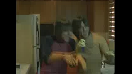 Kelly Clarkson - Walk Away
