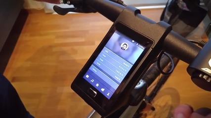 Умно колело с Android и лазерни светлини