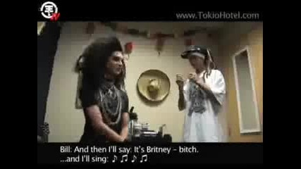 Bill Singing Britney & Christina
