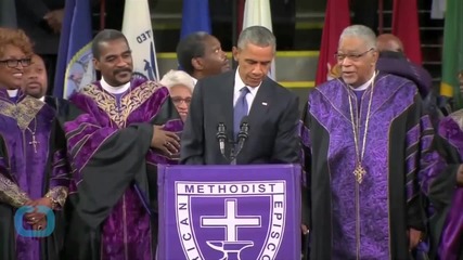 Obama Leads Singing of Amazing Grace