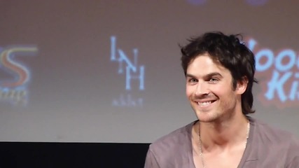 Ian Somerhalder singing _if you're sexy and you know it, clap your hands !_.