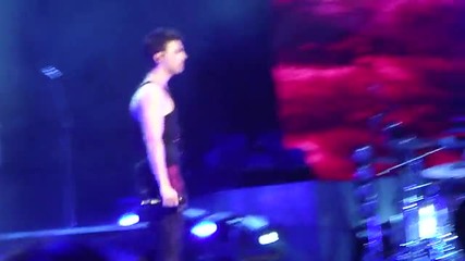 Live !! Jonas Brothers - When You Look Me In The Eyes World Tour 2010 