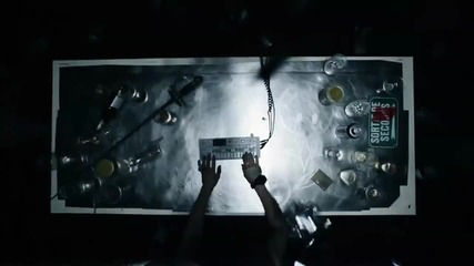 Swedish House Mafia feat Pharrell - One ( Your Name ) 