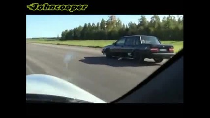 Volvo 740 turbo vs Porsche 996 Turbo