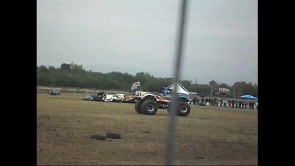 Bigfoot (monster truck Show) day2 part2 