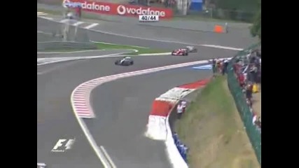 Raikkonen passes Schumacher Belgium 2004 