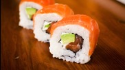 smoked salmon sushi roll - learn how to make this amazing sushi roll