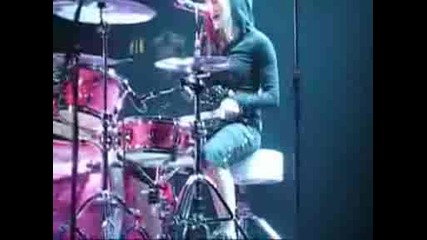 Avril Lavigne - Runaway Live (birmingham30