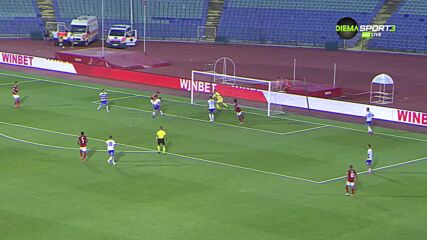 Греъм Кери увеличи преднината на ЦСКА