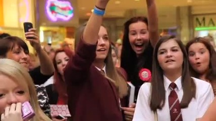 One Direction Lakeside Book Signing!