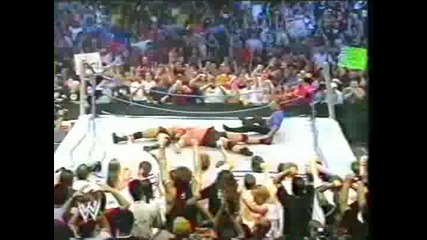 Wwe - Страшно Събаряне На Ринга High Quality