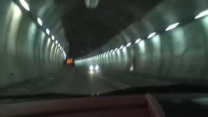 Aston Martin Vantage V8 in Tunnel 