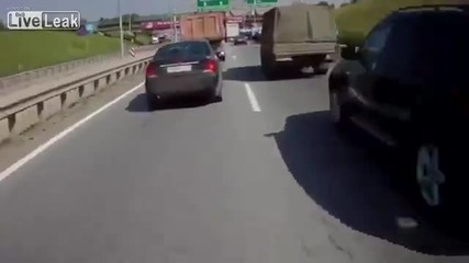 Инцидент между мотор и кола в Русия