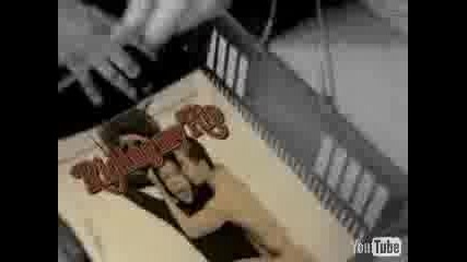 Erykah Badu - Honey