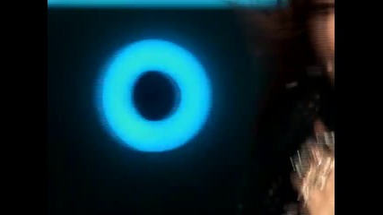 Превод! Thalia - Arrasando Official Video