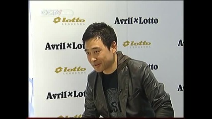 Avril Lavigne Cctv News Interview part 1_2