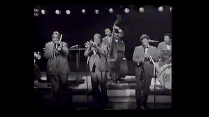 Louis Armstrong - Back Otown Blues - (1970)