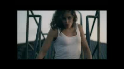 Nelly Furtado - Maneater ( High Quality)