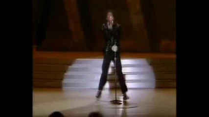 Michael Jackson-Bilie Jean- First Ever Moonwalk